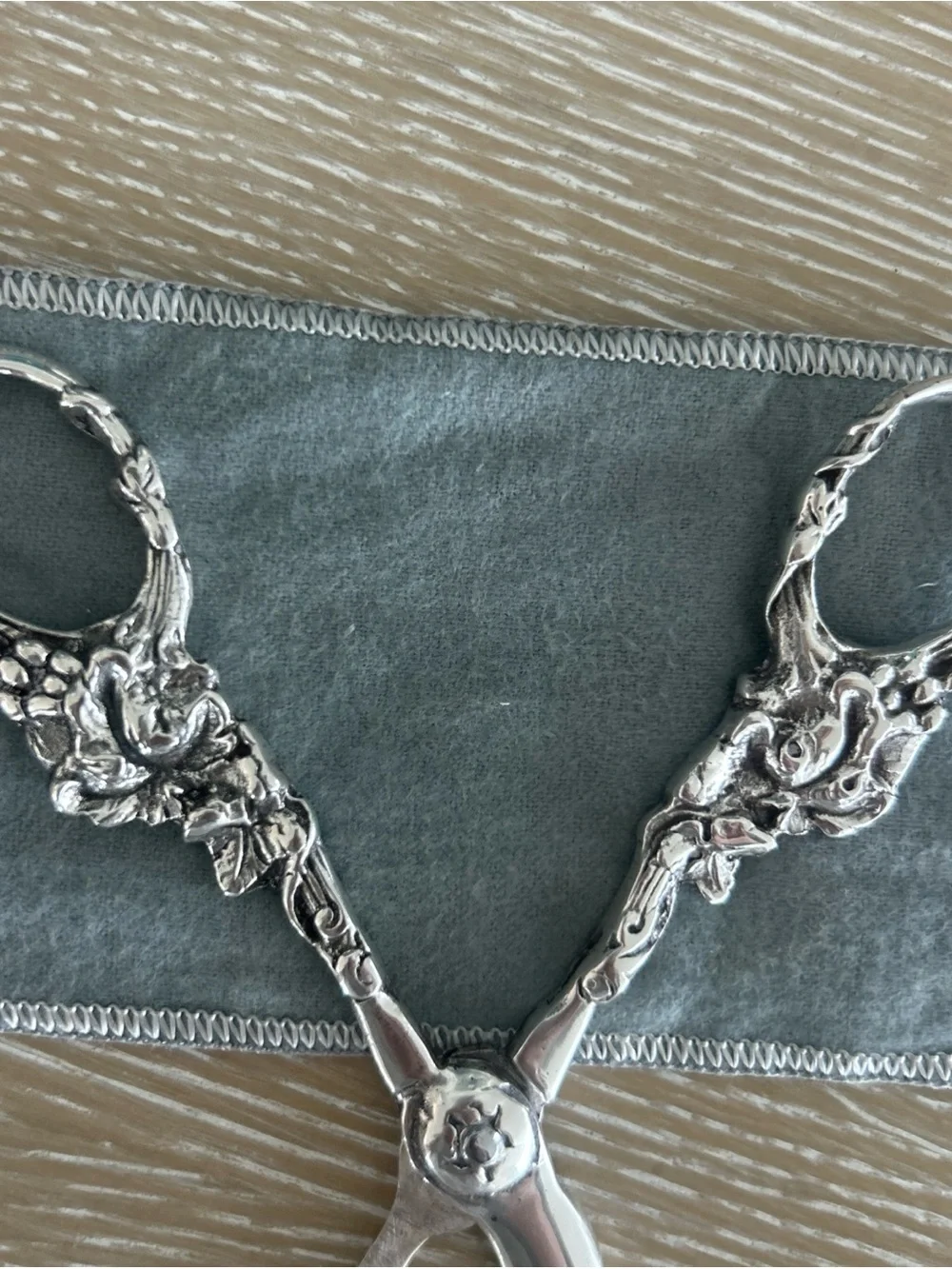 Vintage Ornate Sterling Silver Grape Shears Scissor Grape Vine Motif 3.7 oz